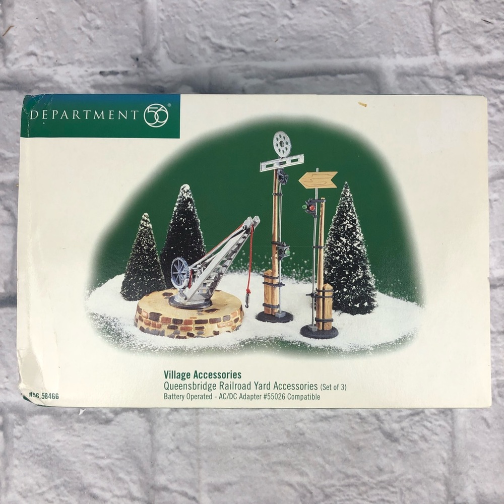 Department 56 Queensbridge Yard Accessories